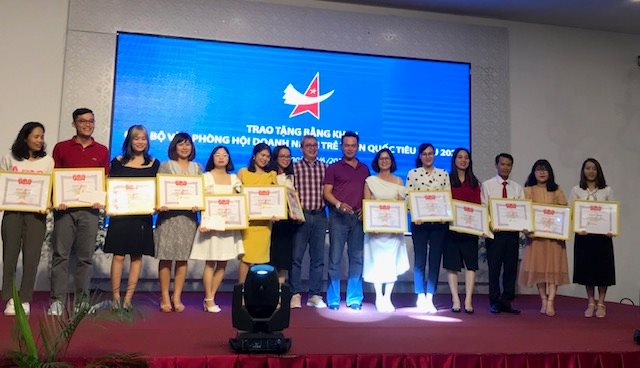 Chia sẻ công tác xây dựng Hội Doanh Nhân Trẻ Việt Nam 2020