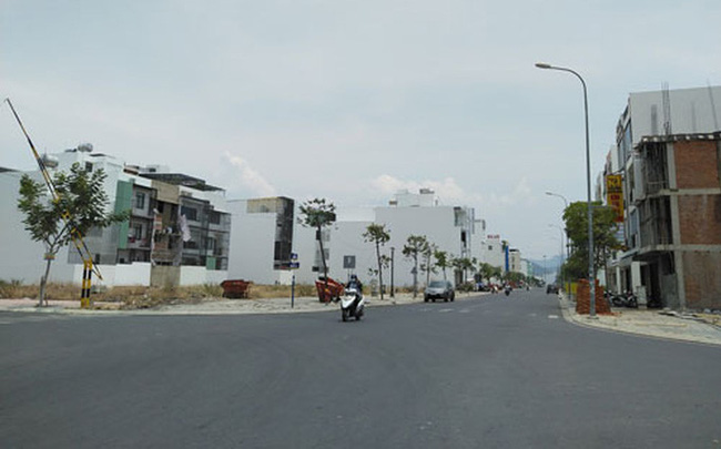 Vướng định giá đất, thị trường tê liệt