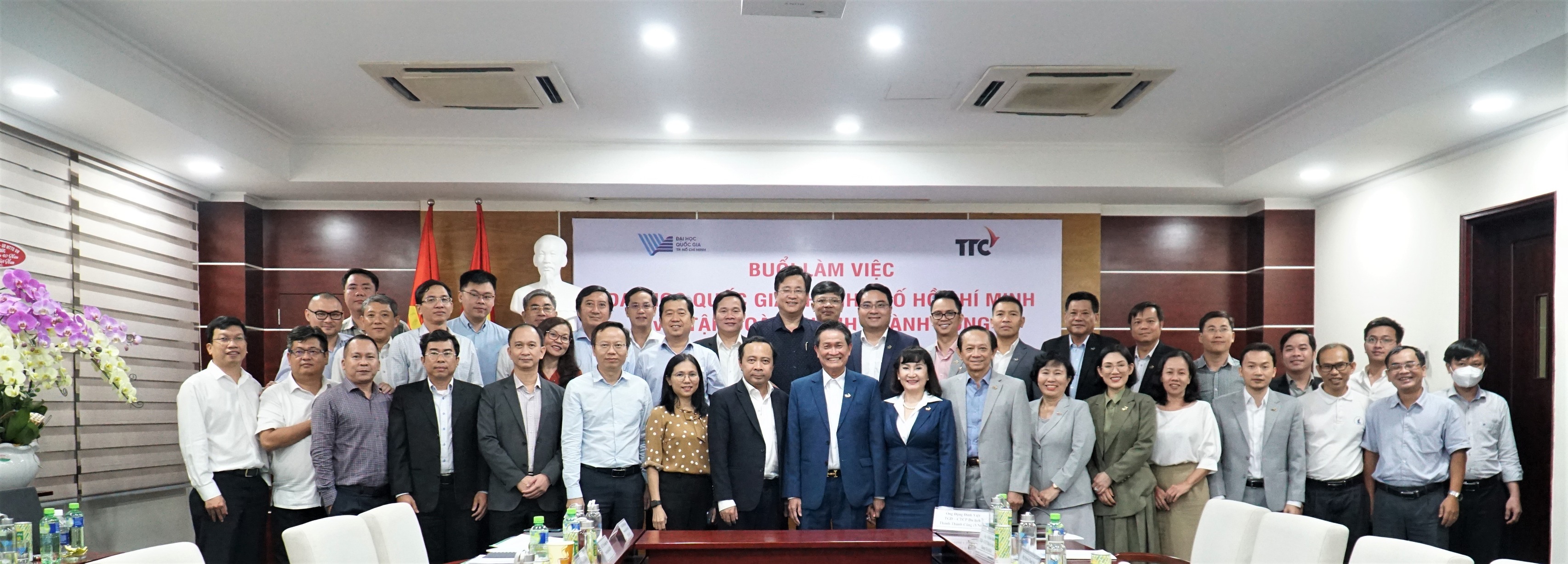 ĐHQG-HCM phối hợp Trường ĐH Yersin Đà Lạt nghiên cứu nông nghiệp