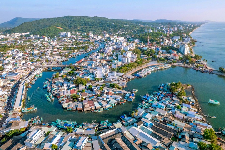 TP Phú Quốc sẽ được tách thành 2 đặc khu