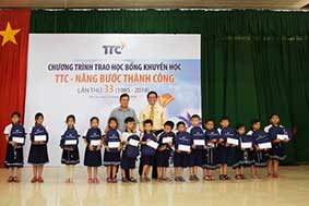 Trao học bổng “TTC - Nâng bước thành công” lần thứ 33