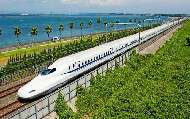 Xây mới tuyến đường sắt tốc độ cao 350 km/h